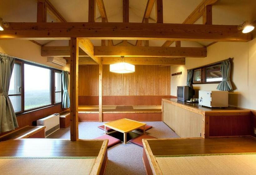 Семейный Номер, Kuju Kogen Cottage