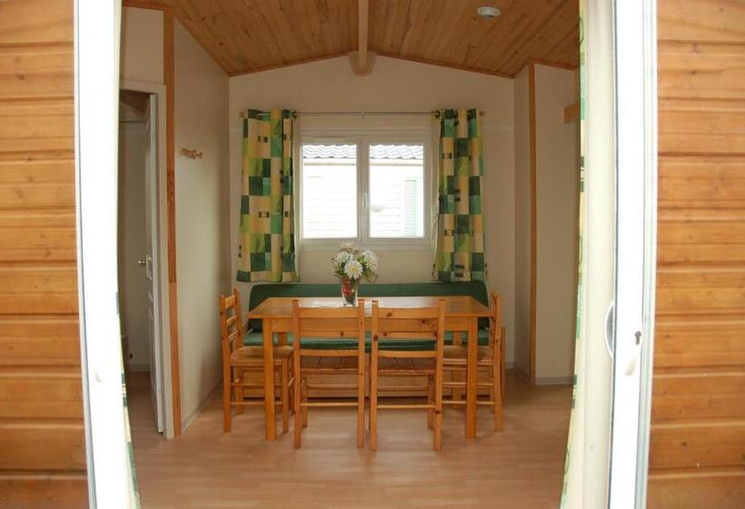 בקתה, Camping Terra Alta