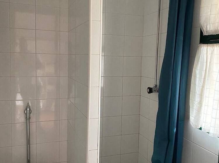 四人标准间, Hostel Layos, Toledo