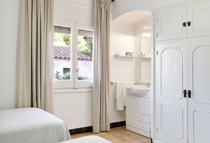 Quarto Triplo Economy, La Goleta