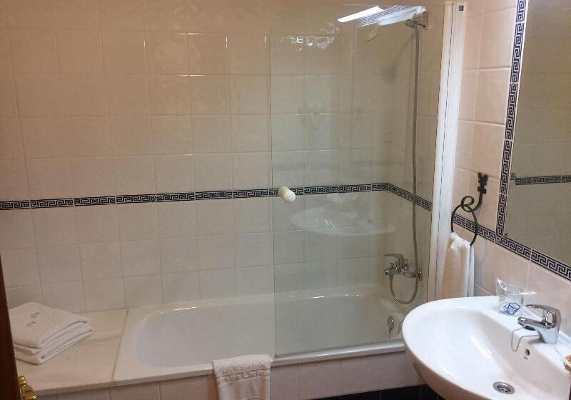 חדר סטנדרט לשלושה, Sierra De Ubrique