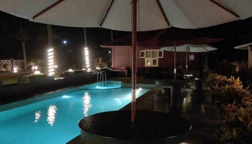 디럭스 룸, Asokam Beach Resort