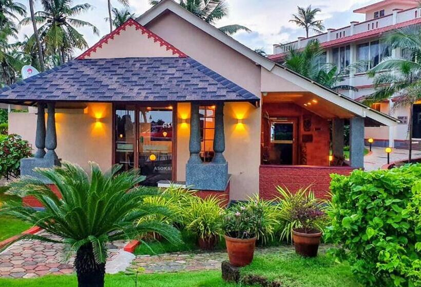 스위트, Asokam Beach Resort