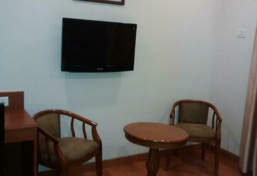 Номер Deluxe, Wingston A Treehouse Hotel, Mathura