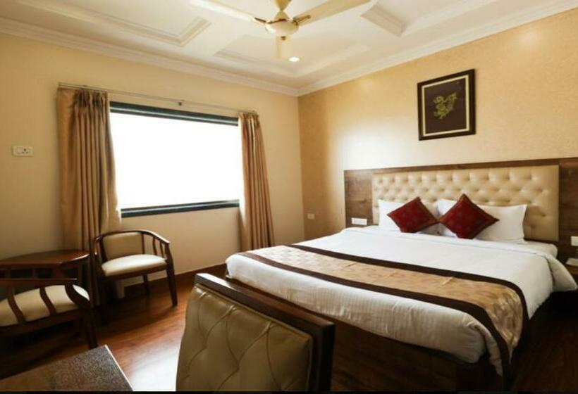 Номер Deluxe, Wingston A Treehouse Hotel, Mathura