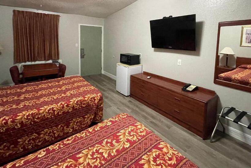 带2个双人床的标准工作室, Hamilton Inn