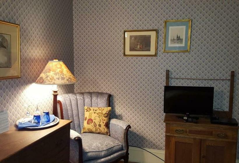 Номер Стандарт, Holidae House Bed & Breakfast