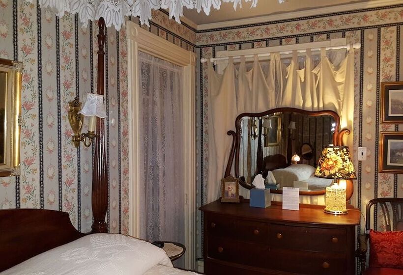 Номер Стандарт, Holidae House Bed & Breakfast