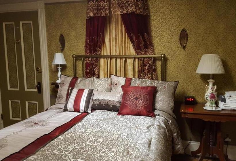 Номер Стандарт, Holidae House Bed & Breakfast