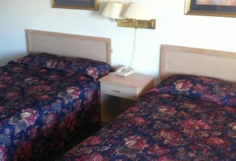Номер Стандарт 2 Двуспальные Кровати, Crown Inn