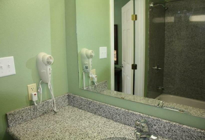 Номер Стандарт 2 Двуспальные Кровати, Deluxe Inn Fort Stockton