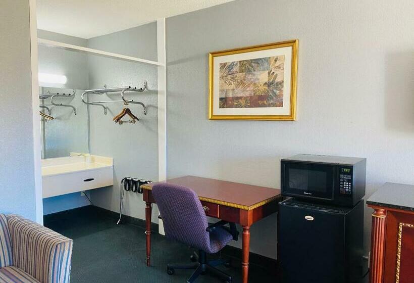 Стандартный Номер Кровать Кинг, Traveler's Place Inn & Suites