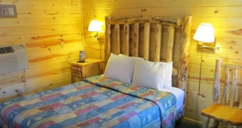 Шале 1 Спальня, Cabins Of Mackinac & Lodge