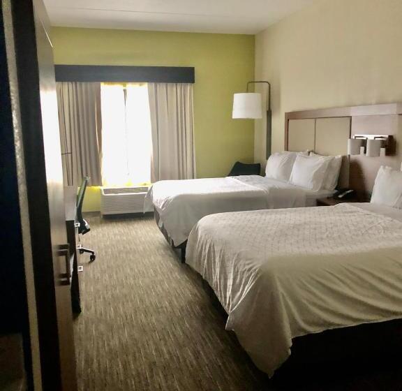 장애인을 위한 스위트, Holiday Inn Express & Suites Cedar Falls   Waterloo, An Ihg
