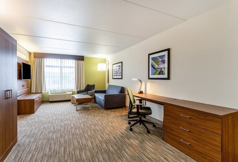 장애인을 위한 스위트, Holiday Inn Express & Suites Cedar Falls   Waterloo, An Ihg