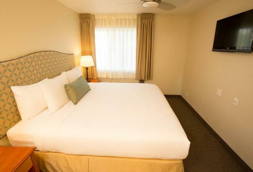 Люкс Вид на Море, Pelican Shores Inn