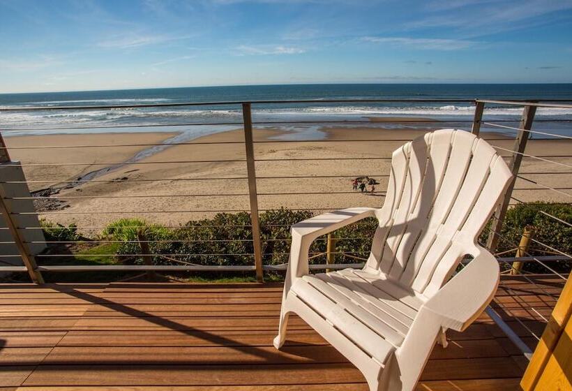 Люкс Вид на Море, Pelican Shores Inn