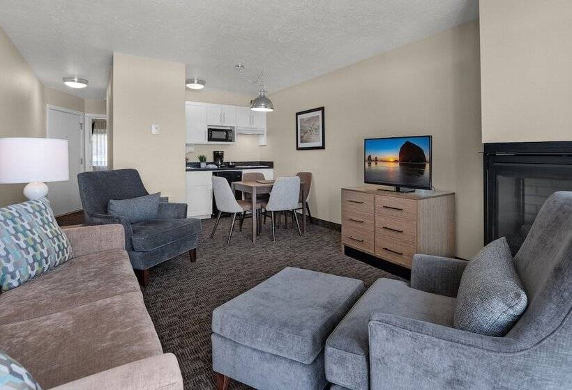 Люкс Вид на Море, Pelican Shores Inn