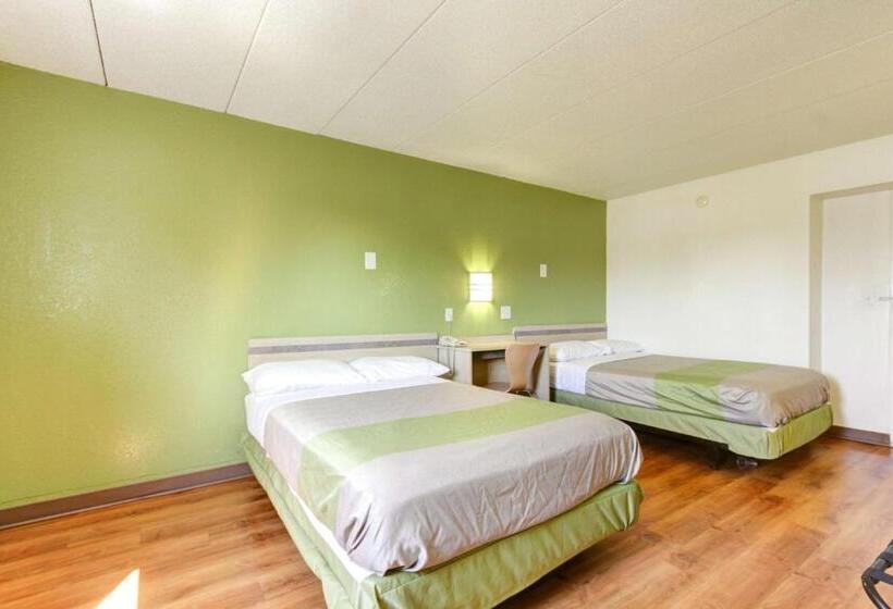 Номер Deluxe, Motel 6 Portland, Me