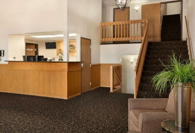 Номер Стандарт, Travelodge By Wyndham Jefferson City