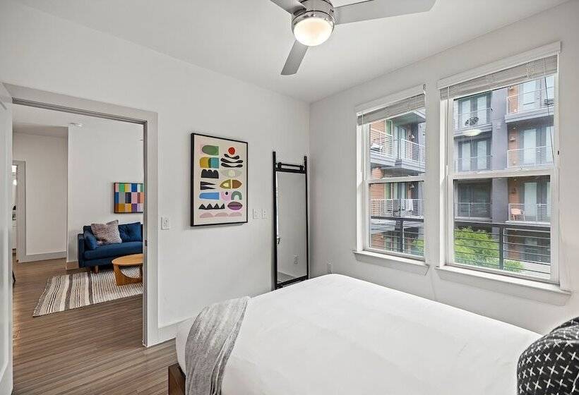 דירת שני חדרים, Placemakr Downtown Austin