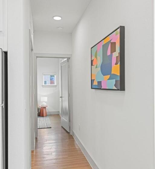 דירת חדר, Placemakr Downtown Austin