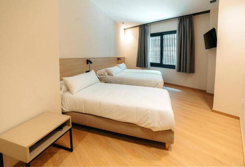 스탠다드 트리플 룸, Mouritz Rooms