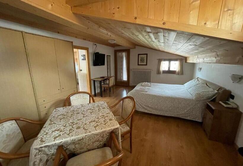 4인용 스탠다드 룸, Ambassador Rooms In Bormio, Solo Camera Senza Colazione