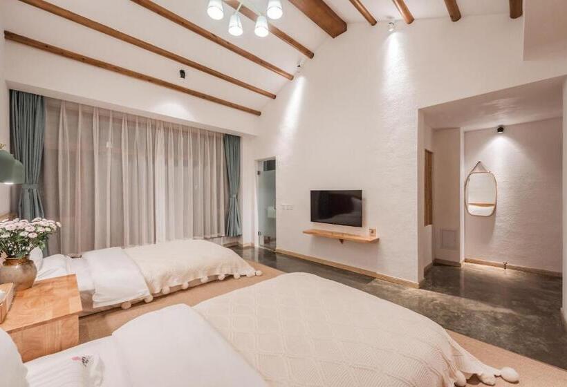 Номер Deluxe, Shang Shan Ruo Shui 大理上山若水客栈