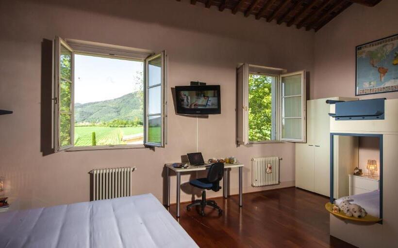 Семейный Номер Вид на Сад, Cascina Canova B&b