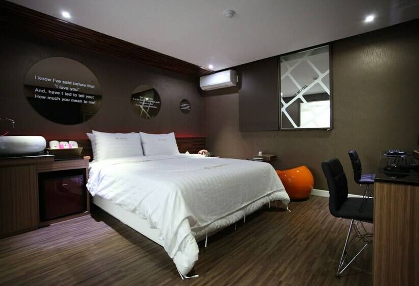 חדר סטנדרט, Jjak Motel Daejeon
