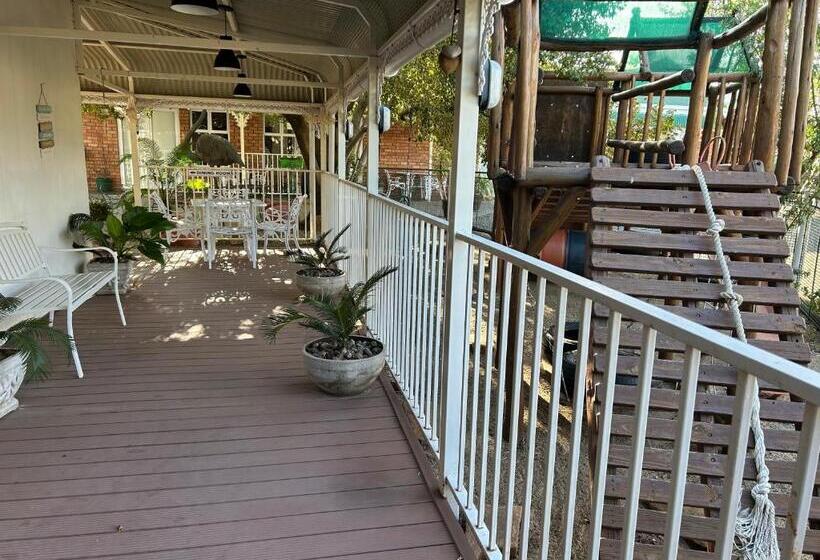 Номер Стандарт, The Solomon Guest House