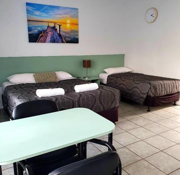 Номер Deluxe, Sunseeker Motel