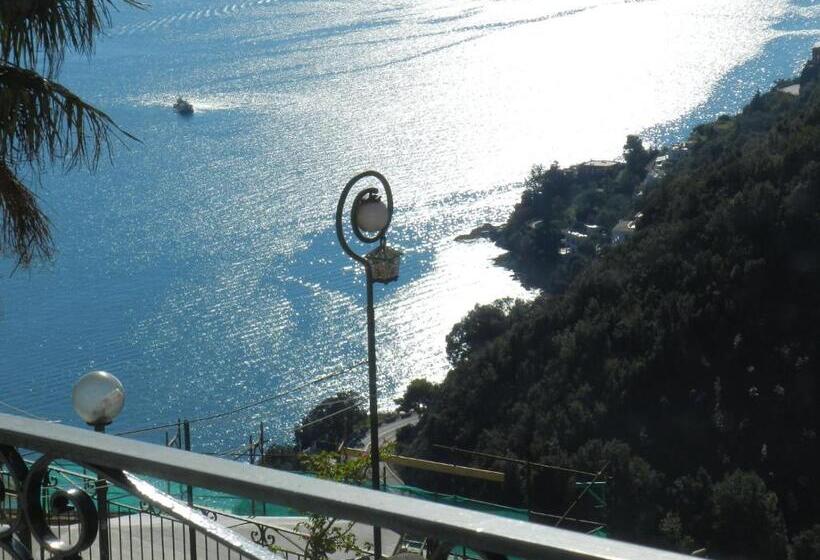 带海景的标准工作室, Villa Verde Sul Mare