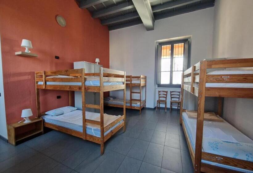 تختخواب در اتاق مشترک, B&b E Ostello, Parco Di Monza, Cascina Costa Alta