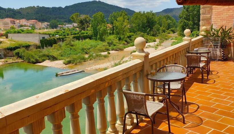 스탠다드 룸, Albergue Valderrobres Auto Check In
