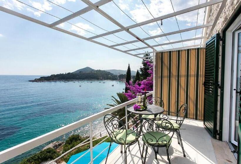 Апартаменты 2 Спальни Вид на Море, Apartments Villa Mirjana