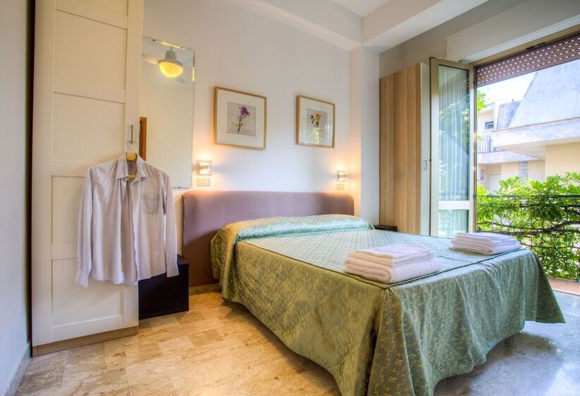 스탠다드 발코니 룸, Albergo Villa Lucia