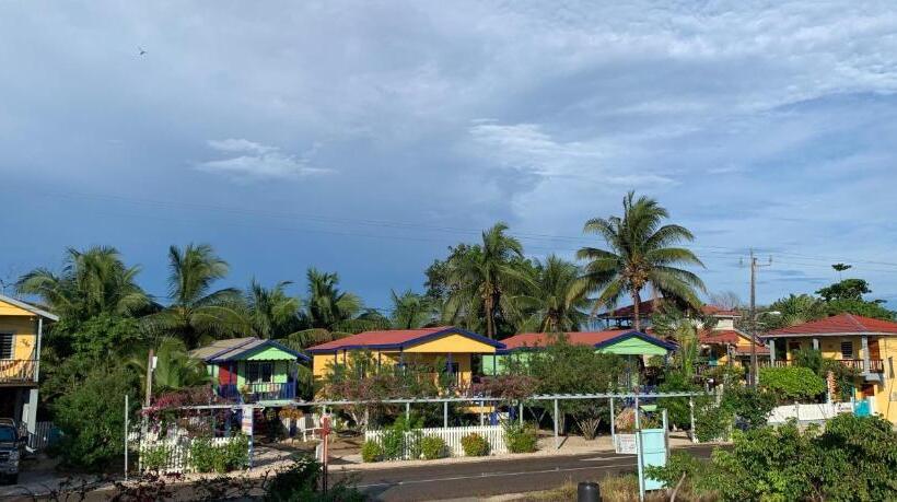 Номер Deluxe, All Seasons Belize
