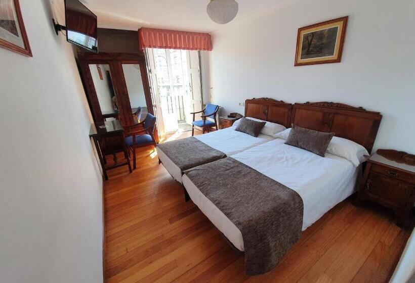 Quarto Estandar, Hostal Giadás