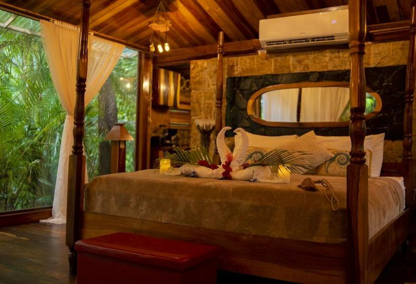 Бунгало Стандарт, Ocho Artisan Bungalows