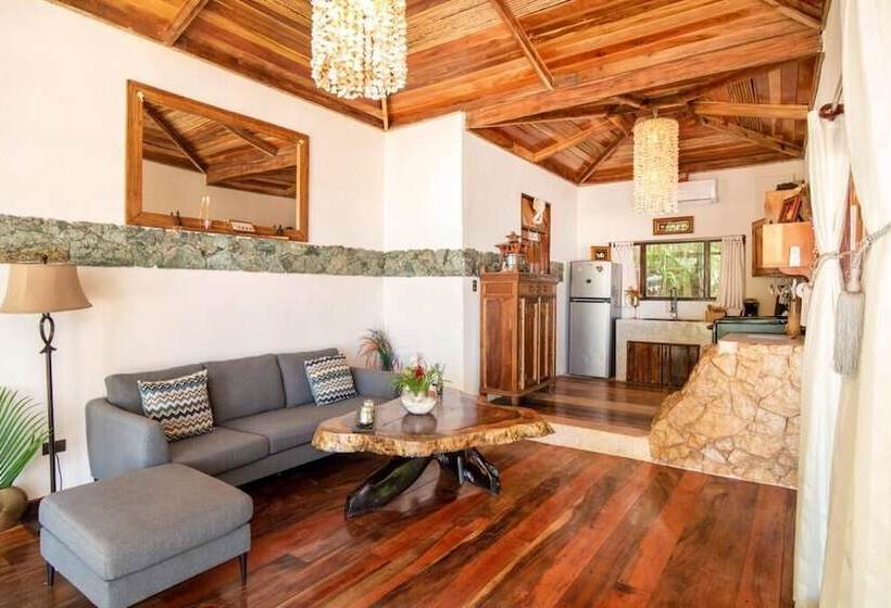 Вилла Deluxe 2 Спальни, Ocho Artisan Bungalows