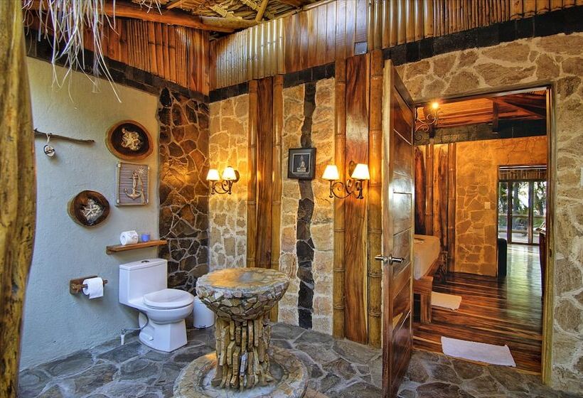 Вилла 3 Спальни, Ocho Artisan Bungalows