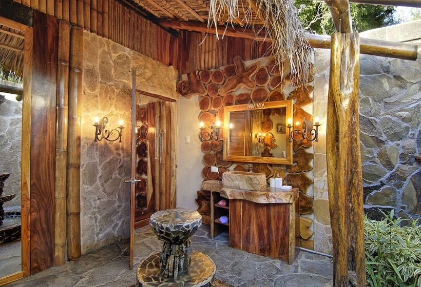 Вилла 3 Спальни, Ocho Artisan Bungalows