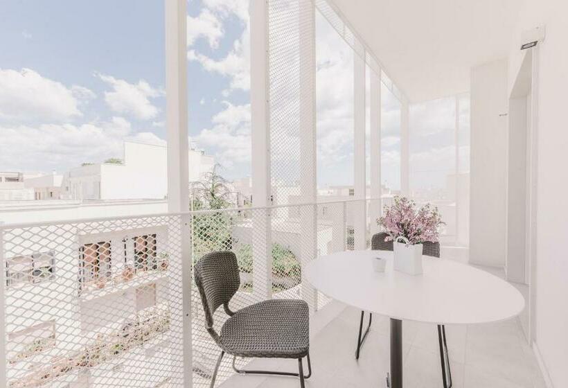 발코니가 있는 스위트, Suite 10 Home Design & Spa