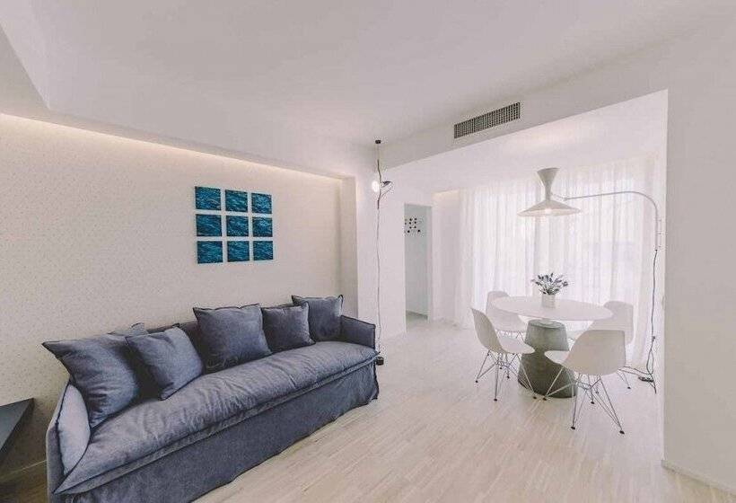 발코니가 있는 스위트, Suite 10 Home Design & Spa