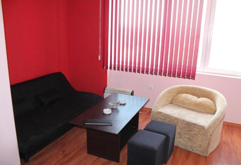 سوئیت 2 خوابه, Family Hotel Ludo