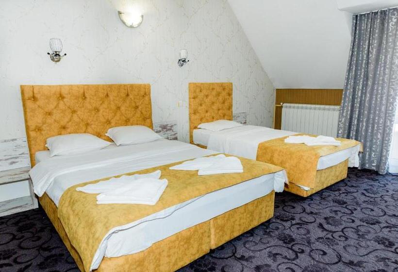 标准三人间, Family Hotel Prestige