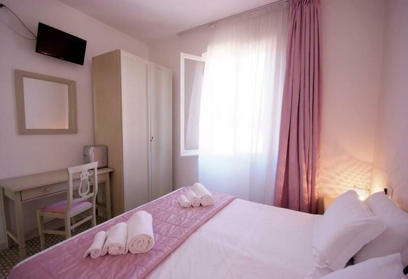 اتاق استاندارد, Albergo Dei 10 Colori