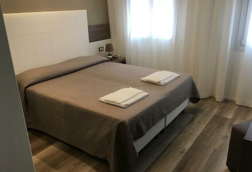 豪华房间, Albergo Rosa
